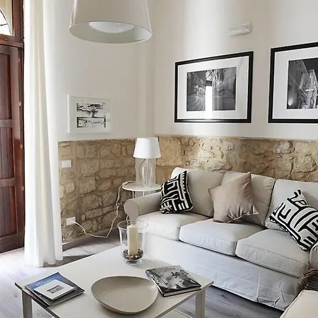 Al Teatro Nocleg ze śniadaniem Comiso